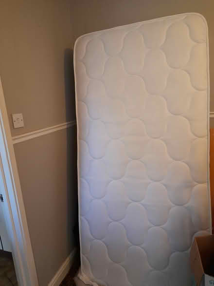 Photo of free Single divan bed (LS12 3 near Aldi Tong Road) #1