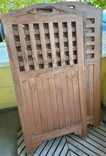 Photo of free Cedar screens (Alameda) #1