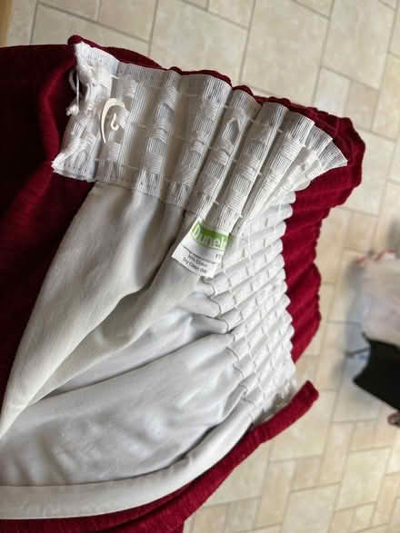 Photo of free Lampshade, Curtains and Curtain Rings (Selsdon CR2) #3