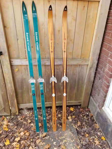 Photo of free A pair of cross country skis (Hunt Club) #1