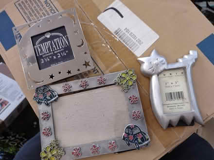 Photo of free 3 small picture frames (Odenton) #1