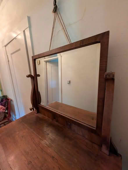 Photo of free Victorian Dresser (Piedmont Avenue) #2