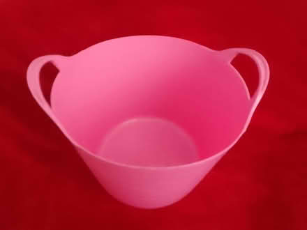 Photo of free plastic tub (Scotstoun, Glasgow) #1