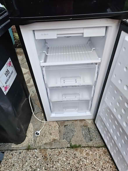 Photo of free Working fridge freezer (ME20) #4