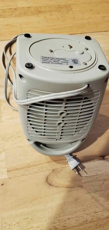 Photo of free Electric space heater (Burien near Seahurst) #2
