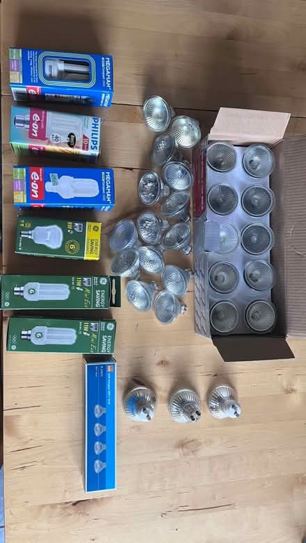 Photo of free Various light bulbs (Shrewsbury) #1