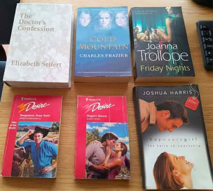 Photo of free 6 x Assorted Romance Novels (Chadwell Heath RM6) #1