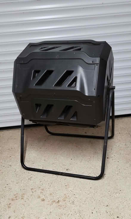 Photo of free Garden Grow Rotating Composter, 160L-already assembled (Hunstanton PE36) #1