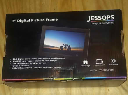 Photo of free Digital photo frame (Bristol BS32) #1