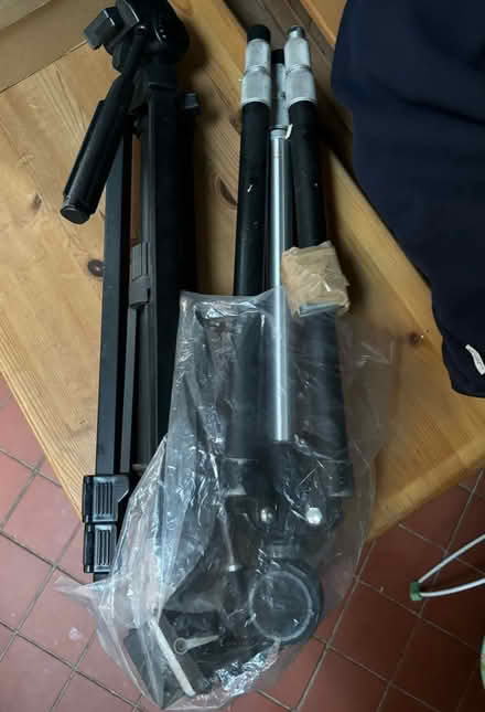 Photo of free 2 x camera tripods (Malvern Link) #1