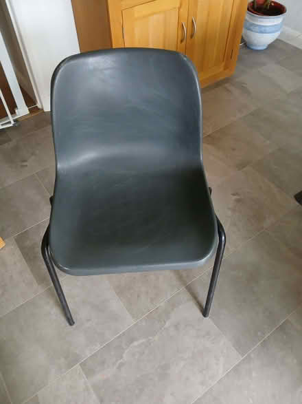 Photo of free 5 community type chairs (Shepshed LE12) #1