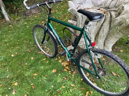 Photo of free Men’s and Women’s Raleigh Bicycles (TN36) #3