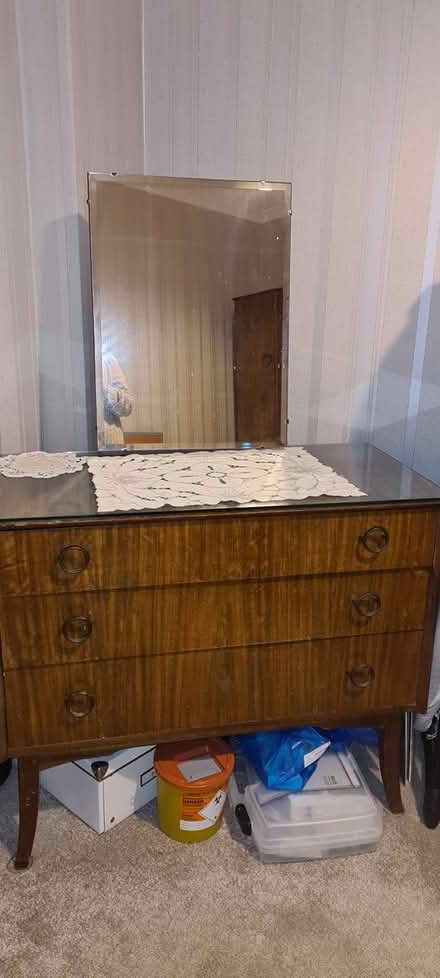 Photo of free Vintage dresser (Pollok) #1