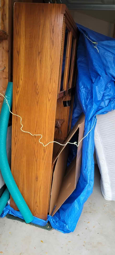 Photo of free Oak China cabinet (Newmarket, Bathurst/Mulock) #2