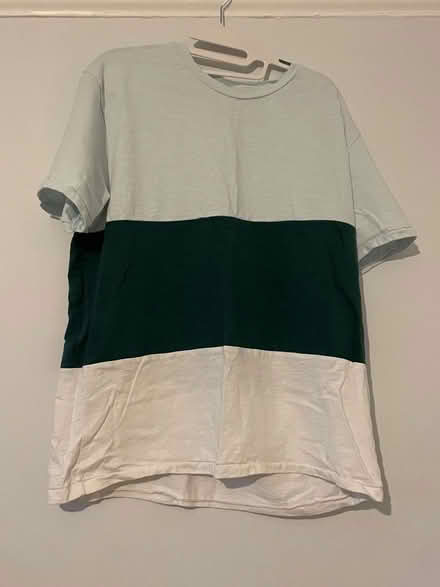 Photo of free 4 men’s T-shirts (Ashburton SE25) #1