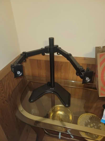 Photo of free Dual Monitor Desk Stand (Laurel) #1