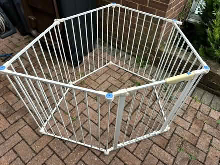 Photo of free Baby contained gate (Coulsdon) #1