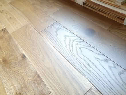 Photo of free Wood offcuts/ laminate flooring (Borough Underground SE1) #2