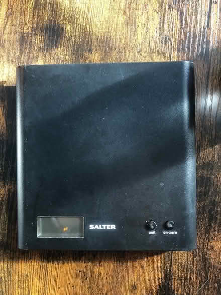 Photo of free Kitchen scales (Headingley, LS6) #1