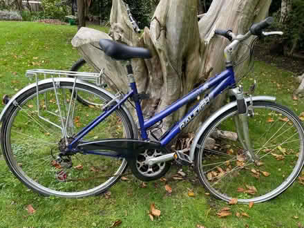 Photo of free Men’s and Women’s Raleigh Bicycles (TN36) #4
