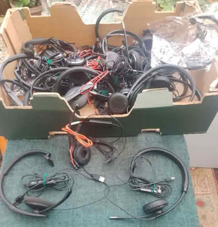 Photo of free Quantity of headsets with microphones (Stroud GL5) #1