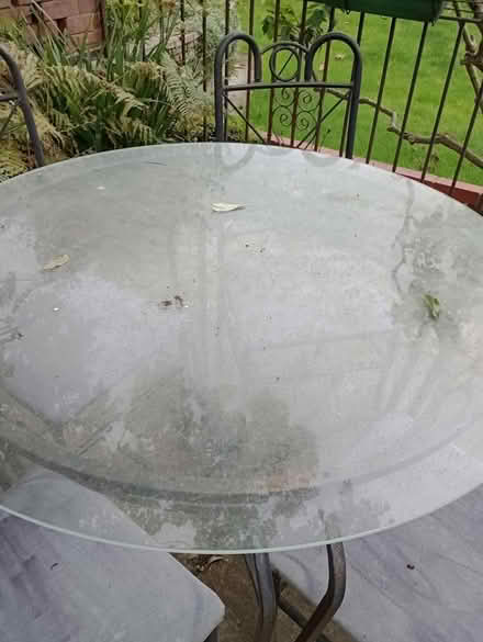 Photo of free Glass table and 4 chairs (Southend SS2) #1