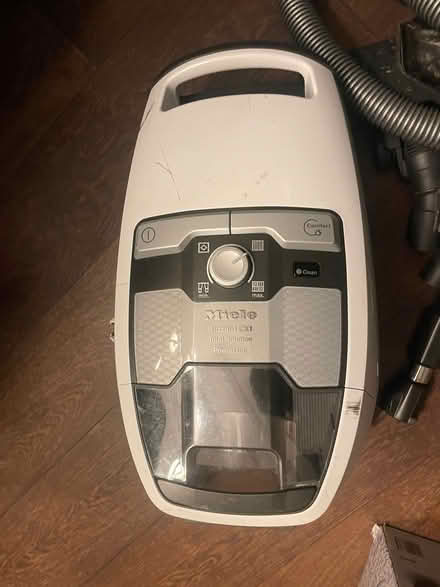Photo of free Vacuum cleaner (Molesey KT8) #2