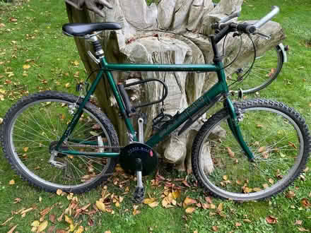Photo of free Men’s and Women’s Raleigh Bicycles (TN36) #2