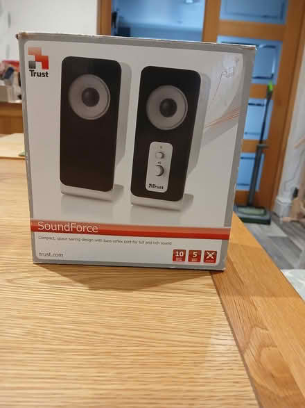 Photo of free Small speakers (PR9) #2