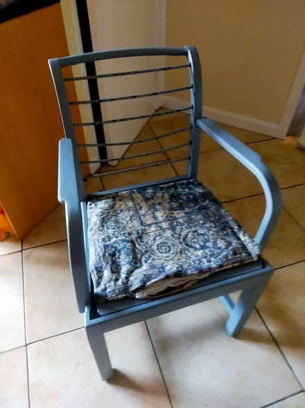 Photo of free Chair (Knucklas LD7) #1