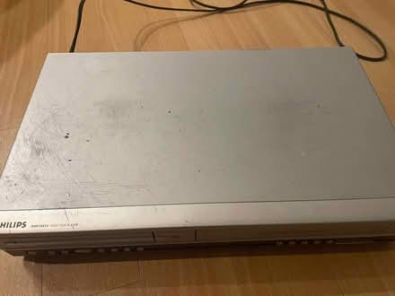 Photo of free DVD & video player (Long Wittenham OX14) #2