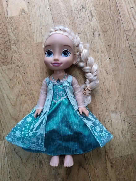 Photo of free Singing Elsa English and Spanish (Purley CR2) #1