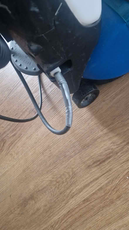 Photo of free Vax carpet cleaner (Merry Hill WD23) #3