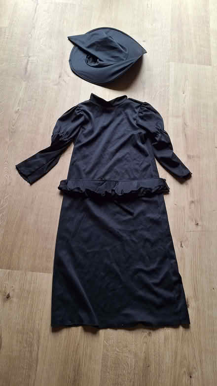 Photo of free Witches hat and dressing up dress (Horsell GU21) #1