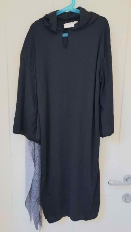 Photo of free Hallowe'en cape/cloaks (kids 8-10) (Dean Court OX2) #1