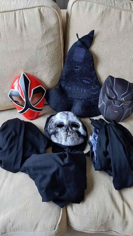 Photo of free Halloween costumes (Dean Court OX2) #2