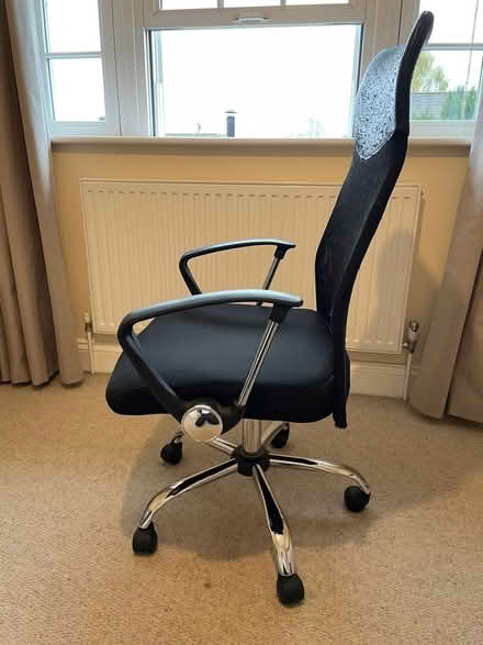 Photo of free Swivel office chair (Berkhamsted, HP4) #1