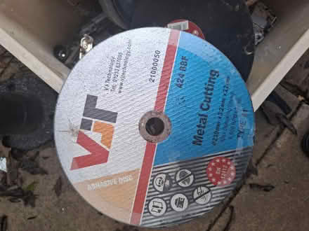 Photo of free Cutting discs (Morley) #1