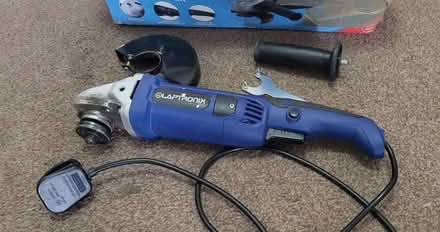 Photo of free Angle grinder kit (Tw14 9rq) #2