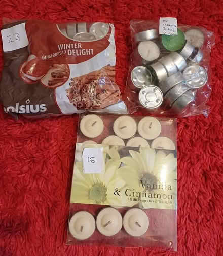 Photo of free Mix of Fragrance Tealights (Bilton CV22) #1