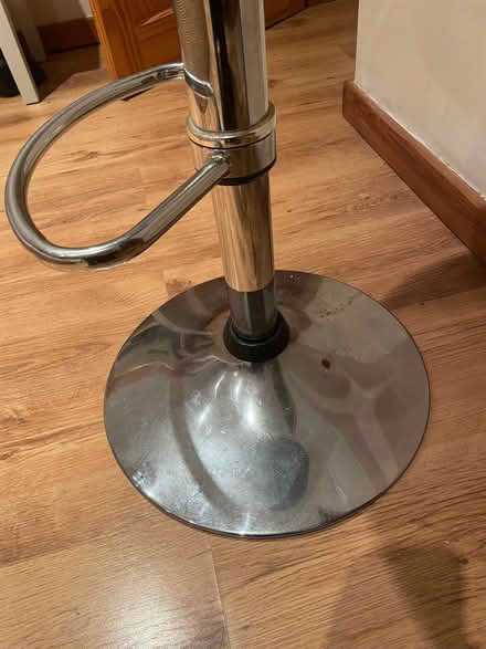 Photo of free Bar stool (Long Wittenham OX14) #1