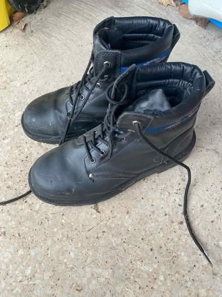 Photo of free Size 9 safety boots (Alsager ST7) #1