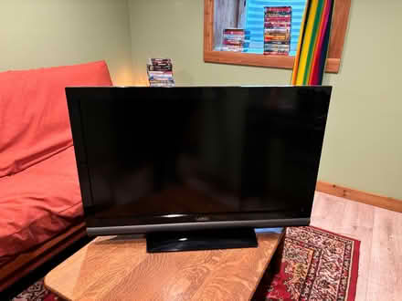 Photo of free Flat screen tv with bracket (Arbor lodge) #1