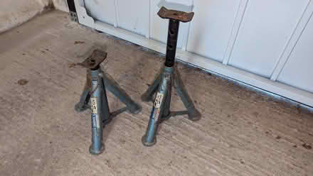 Photo of free Axle stands (pair) (Ellenbrook M28) #2
