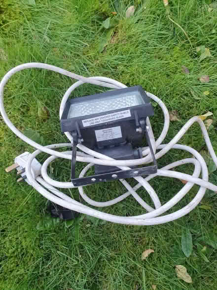 Photo of free Wall mountable light 150w (Thorne, DN8) #1