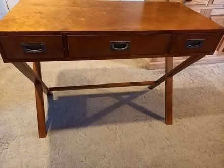 Photo of free Table/ desk (New Malden KT3) #1