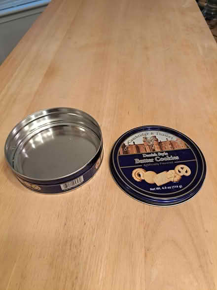 Photo of free Small Cookie Tin (Pasadena) #1
