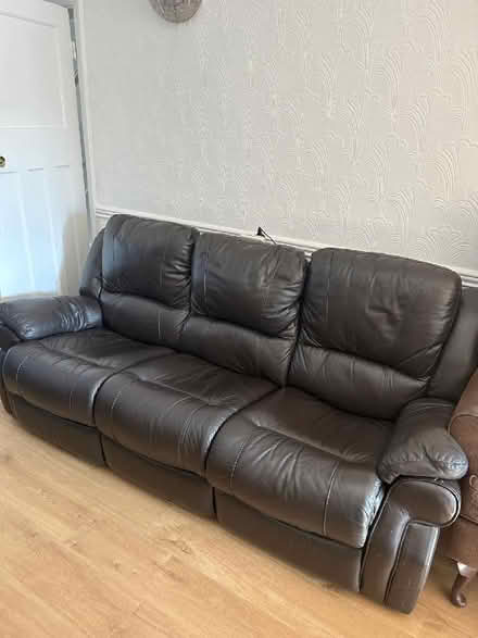 Photo of free 3-Seater Dark Brown Recliner Sofa (Temple Cowley OX4) #1