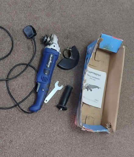 Photo of free Angle grinder kit (Tw14 9rq) #3