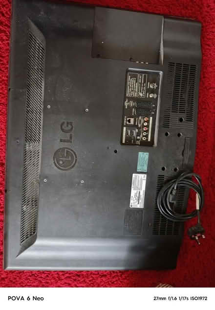 Photo of free 32 inches LG tv (WD19) #3